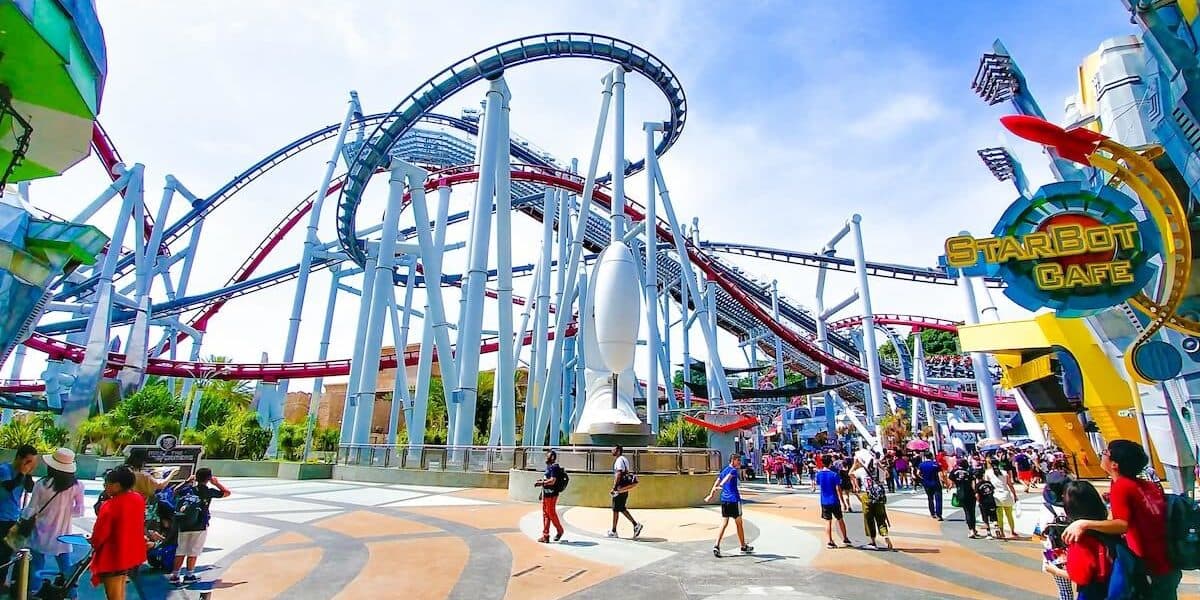 Theme Parks & Amusement Parks